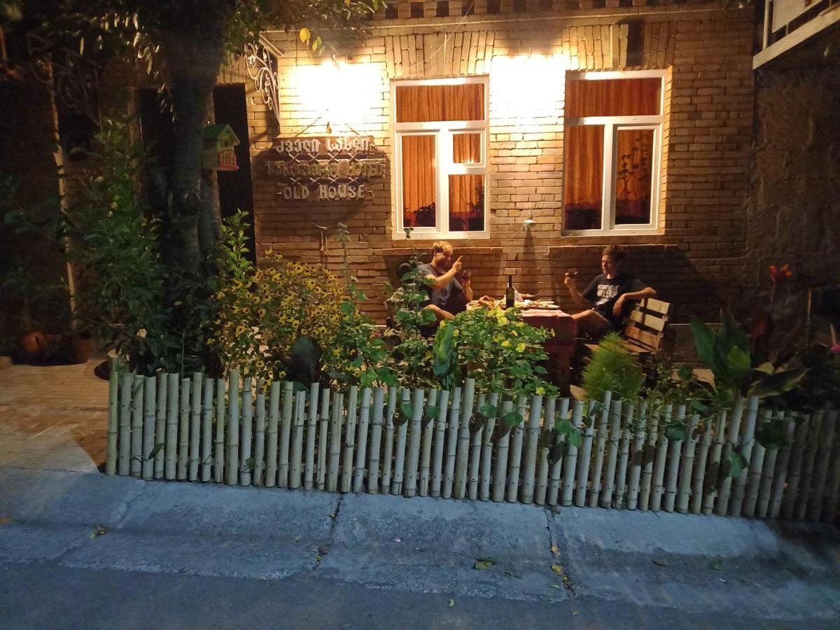 דירות אחלציחה Old House מראה חיצוני תמונה